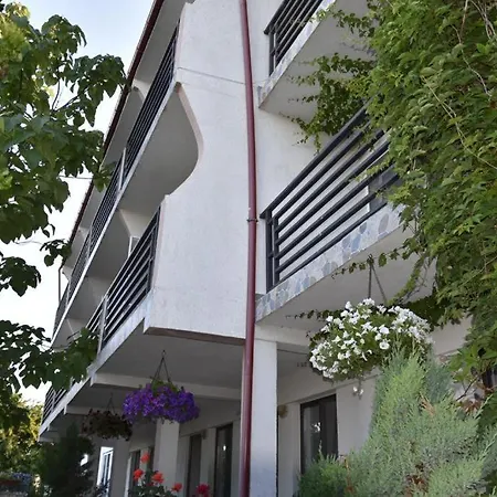 게스트하우스 De Inchiriat - La Braileanul - 2 Stele -