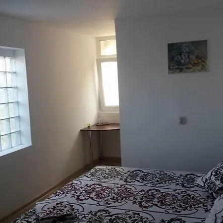 게스트하우스 De Inchiriat - La Braileanul - 2 Stele -